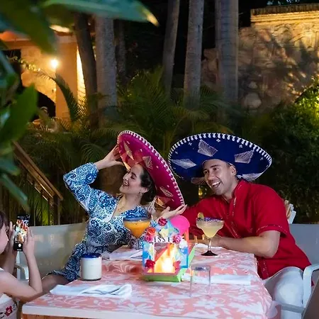 Hacienda Buenaventura Hotel & Mexican Charm 